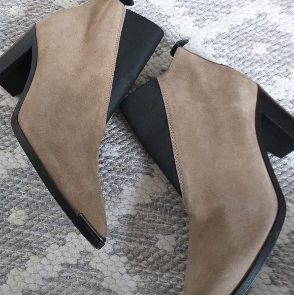 Acne Studios Suede Ankle Boots - Picture 5 of 7